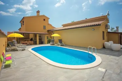 Image de Maison de vacances Galizana pour 1 - 6 personnes avec 2 chambres à coucher - Maison de vacances
