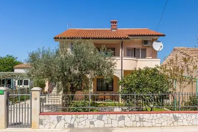 Image de Appartement de vacances Pula pour 1 - 5 personnes avec 2 chambres à coucher - Appartement de vacance