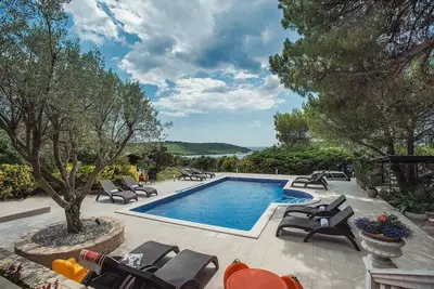 Image de Maison de vacances Banjole pour 1 - 16 personnes avec 7 chambres à coucher - Maison de vacances