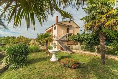Image de Appartement de vacances Kanfanar pour 1 - 6 personnes avec 3 chambres à coucher - Appartement de vac