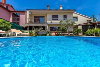 Image de Appartement de vacances Pula pour 1 - 8 personnes avec 3 chambres Ă coucher - Appartement de vacance