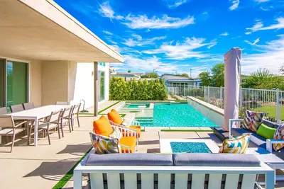 Image de Indian Wells Luxury - Private Pool & Shuffleboard!