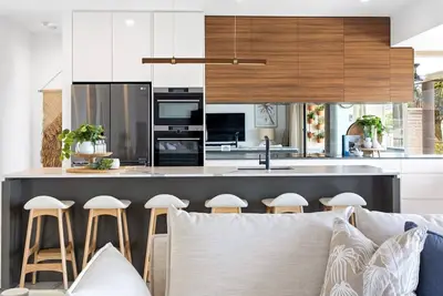 Image de Unit 8 Nereus - Stunning & Sophisticated 3 Bedroom Apartment