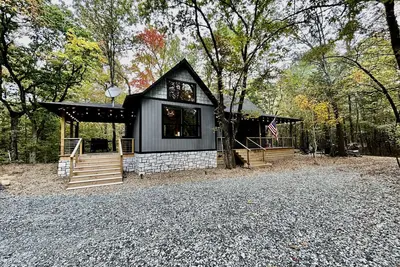 Image de Cabin in the woods with hot tub near hiking, Atv/Sxs and horseback trails