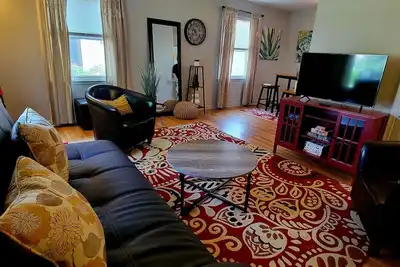 Image de McKennan Magic - Historic 2 Br apartment located 8 blocks from Dt Sioux Falls