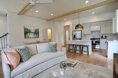 Image de The Mae, 3br Pristine Retreat by Velvet Ditch Villas