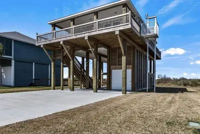 Image de The Sandy Pelican Beach Home- Sleeps 8, Pet Friendly, Near beach, Ev Charger