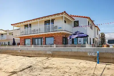 Image de Spacious Historic Balboa Beauty