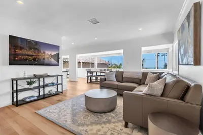 Image de Stunning 3br Capo Beach Home with Ocean Views