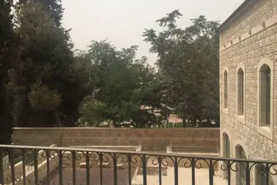 Image de Right in the heart of German colony