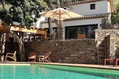 Image de La Maison des ChĂŞnes 5* - Villa luxe - Piscine - 1, 5km de la mer - 10 personnes