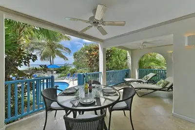 #101 Oceanview beachfront Maxwell Beach Villas