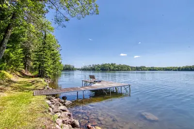 Image de Spider Lake Waterfront Escape! - Balsam Cottage