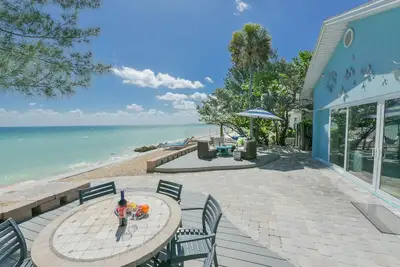 Image de Bayfront home with amazing water views! Private pool! ! Close to Rod & Reel Pier!