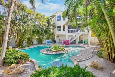 Image de Northend Anna Maria Island. Private Heated Pool
