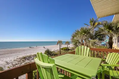Image de Charming Direct Gulf Front Condo.