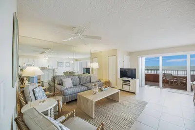 Image de Beachfront Condo with Sunset Views on Anna Maria Island with Pool!