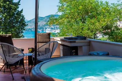 Image de Apartments Dub - Three Bedroom Apartment with Hot Tub