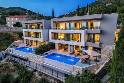 Image de Magnificent Orasac Villa | 5 Bedrooms | Villa Orasac | Stunning Sea & Island Views | Gym