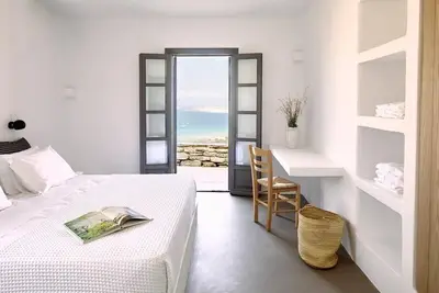 Image de Platinum Paros Villa | Villa Azure | 5 Bedrooms | Sea Views & Private Pool | Naoussa