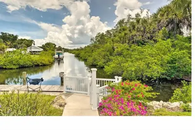 Image de Paradise Palms Nokomis Canal front quiet retreat pet friendly