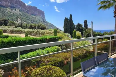 Image de Appartement T3 à louer sur Cassis, avec Place de Parking PRIVÉE