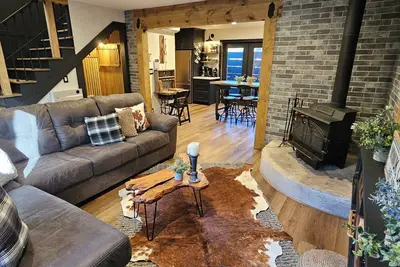 Image de ~Cedar Perch~ Pollock's Mountain Escape's