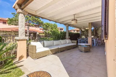 Image de Porto Rotondo Apt w/ Parking & Veranda