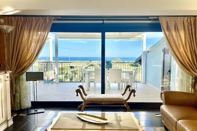 Image de Lussuoso Attico Panoramico vista Mare in residence