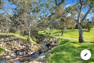 Image de Creek Front House