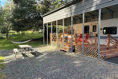 Image de 1-bedroom camper trailer minutes from Olympic Peninsula