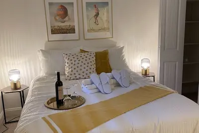 Image de Stunning two Bedroom Suite, 15min to Downtown