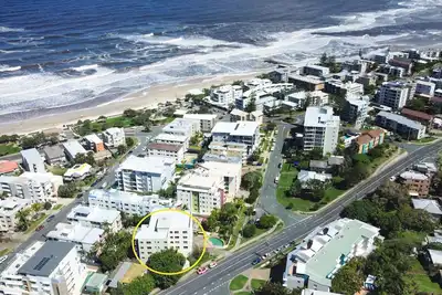 Image de Stylish 2 B/R Kings Beach Apartment (6 guests) Zf4