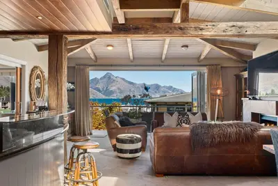 Image de The Village Green Apartment