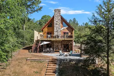 Image de Mountain Island Lake Lodge: Private Dock, Kayaks, Paddle Boards, Family Fun!