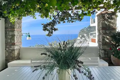 Image de Villa Olive in Capri Center with garden and stunning sea view