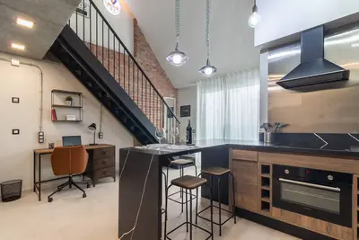 Image de Flatguest Industrial Loft Plus by Marina Suites - Wifi