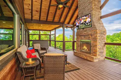 Image de ALongViewSplash: Pool, Mtn View, Pet-Friendly, Theater, Game Room, Hot Tub, WiFi