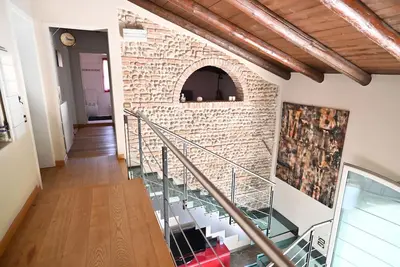 Ca Centosa, renovated historic villa with patio and garden