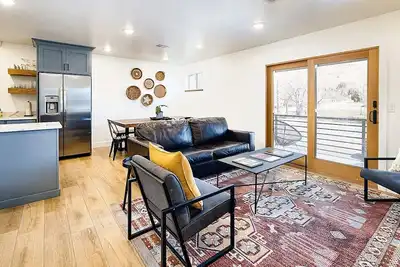 Image de Near Downtown Stylish 2br With Amazing Patio - 4