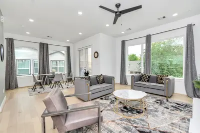 Image de Lux King Bed | Private Chef |3Bdroom Near Downtown