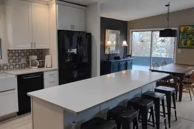 Image de Michiana Living - One Block to Beach