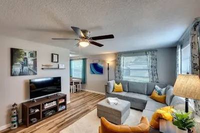 Image de Pet friendly newly renovated bungalow