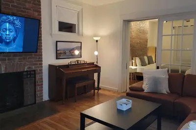 Image de Spacious 1-Bedroom Apartment In Pittsburgh (B1)