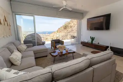 Image de Pedregal Penthouse Condo with Expansive Ocean Views