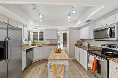 Image de Desert Reef | Heated Pool, 5 min to Old Town