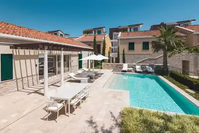 Image de Portonovi Villa with Pool