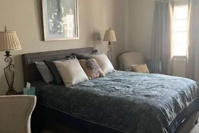 Image de Downtown/Arts District Spacious 4 Bedroom Home