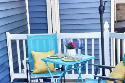 Image de Tropical Hideaway deck & hot tub