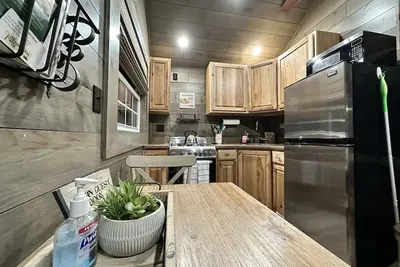 Image de Cottage \"8th Lake\" 2-bedroom cottage at The Lakes Old Forge.